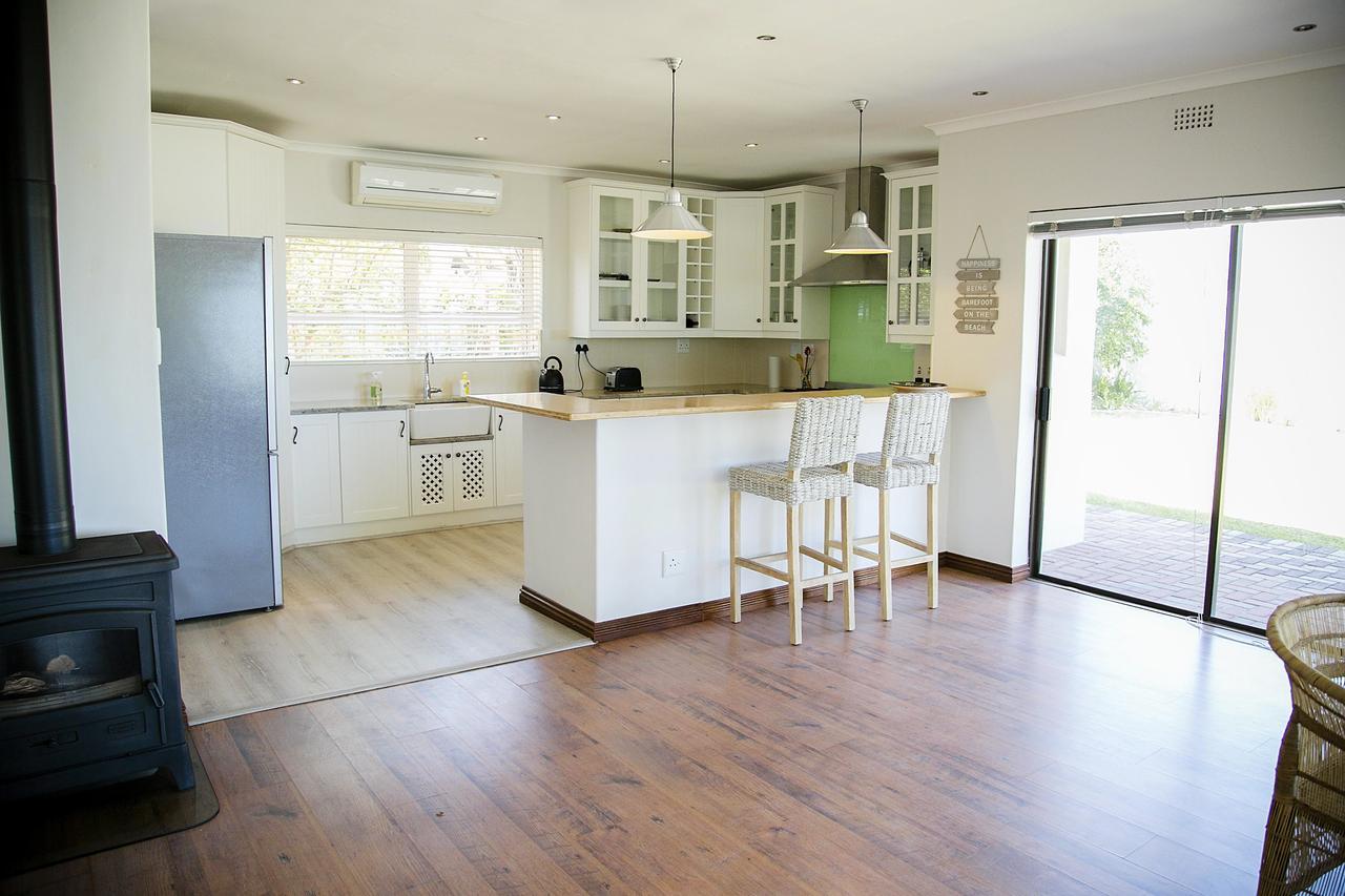 Amazing Beach House In Melkbos! Van Riebeeckstrand エクステリア 写真