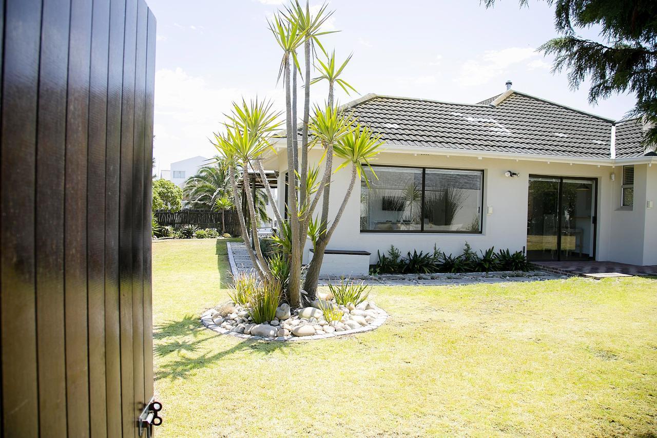 Amazing Beach House In Melkbos! Van Riebeeckstrand エクステリア 写真